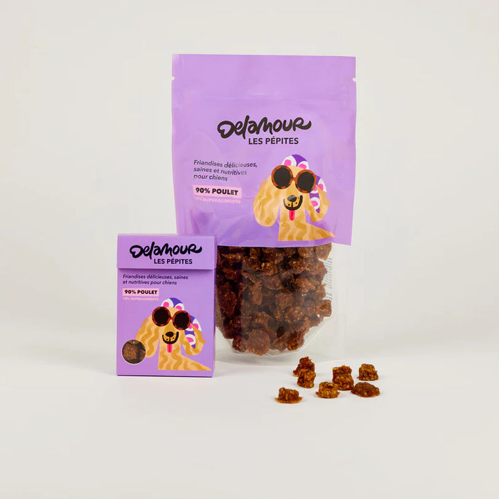 Delamour natūralūs skaniukai su vištiena, mėlynėmis ir spanguolėmis (75 g.)