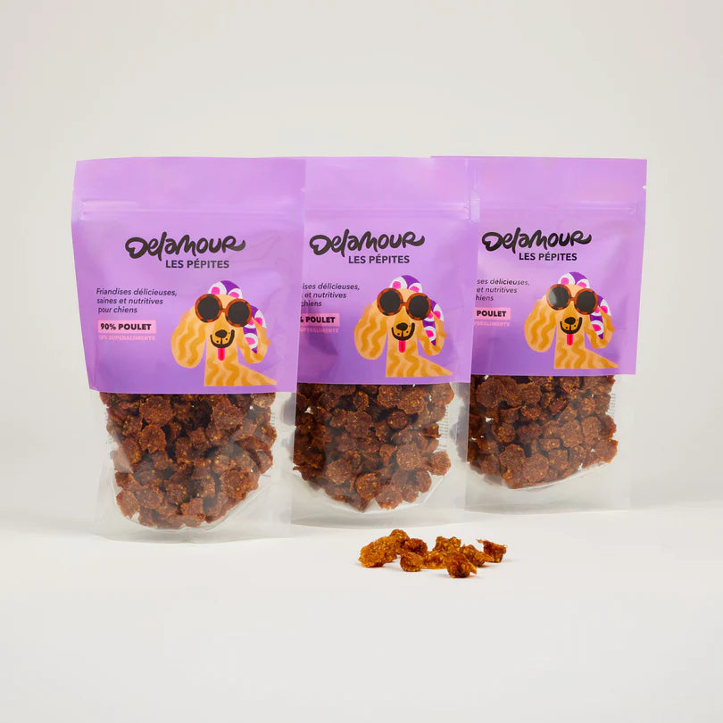 Delamour natūralūs skaniukai su vištiena, mėlynėmis ir spanguolėmis (150 g.)